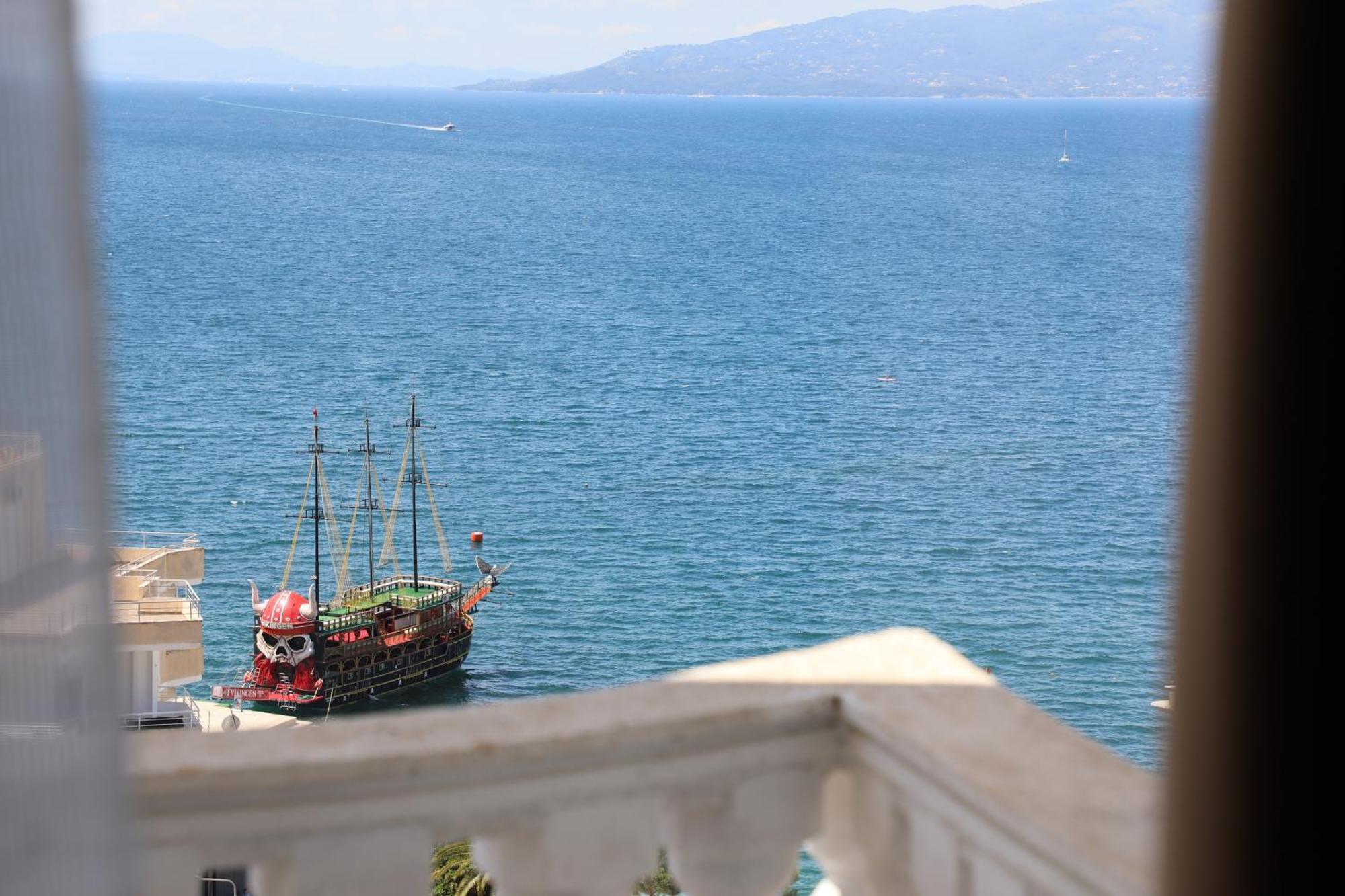 Saranda Apartaments Meta Extérieur photo